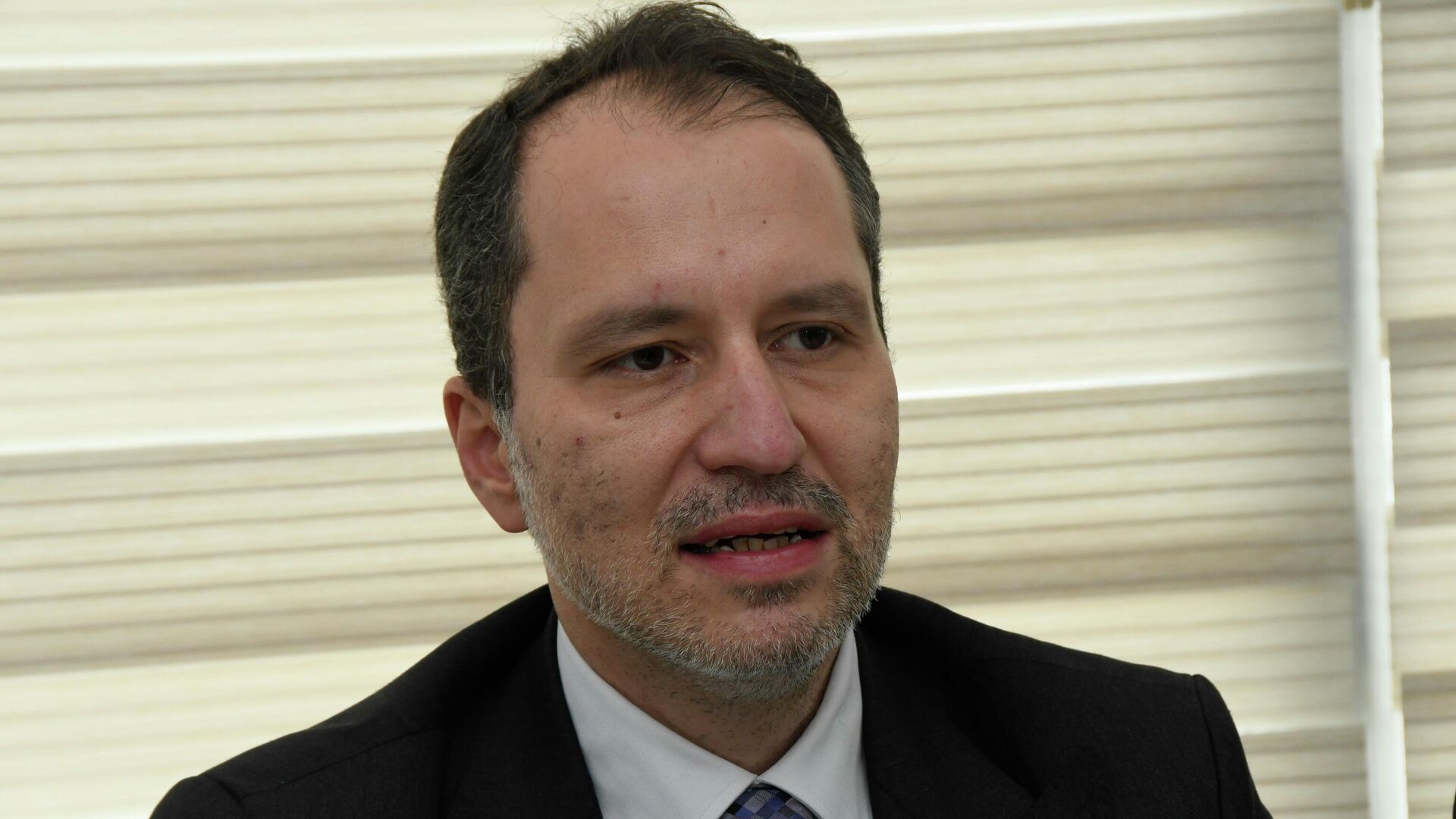 من هو فاتح أربكان رئيس حزب الرفاه الجديد؟